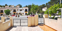 Resale - Townhouse - Pinar de Campoverde
