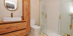 Resale - Townhouse - Villamartín - PAU 8