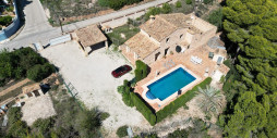 Resale - Villa - Calpe - Calpe Centro