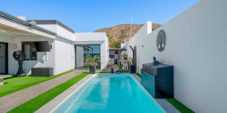 Resale - Villa - Fortuna - Urbanizacion las kalendas