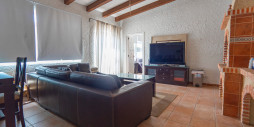 Resale - Villa - Las Heredades - Heredades