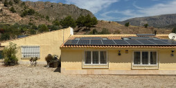 Resale - Villa - Orcheta