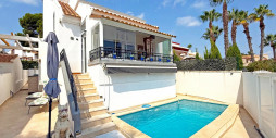 Resale - Villa - Orihuela Costa - Villamartín