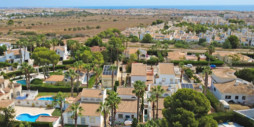 Resale - Villa - Orihuela Costa - Villamartín