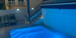 Resale - Villa - Orihuela Costa - Villamartín