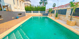 Resale - Villa - Orihuela Costa