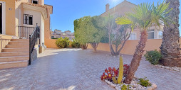Resale - Villa - Orihuela Costa