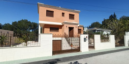 Resale - Villa - Pinar de Campoverde