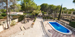 Resale - Villa - Pinar de Campoverde