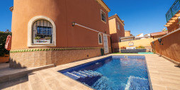 Resale - Villa - Playa Flamenca - Sportcentre
