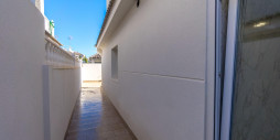 Resale - Villa - Torrevieja - El chaparral