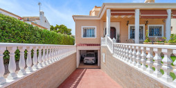 Resale - Villa - Torrevieja - La Mata
