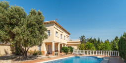 Resale - Villa - Torrevieja - La Mata