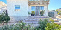 Resale - Villa - Torrevieja - La Siesta - El Salado -  Torreta