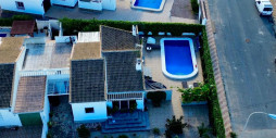 Resale - Villa - Torrevieja - La Siesta - El Salado -  Torreta