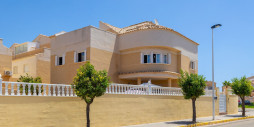 Resale - Villa - Torrevieja - La Siesta