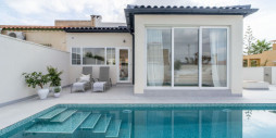 Resale - Villa - Torrevieja - La Siesta