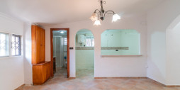 Resale - Villa - Torrevieja - Los altos