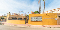 Resale - Villa - Torrevieja - Los altos