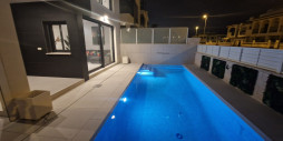 Resale - Villa - Torrevieja - Punta Prima