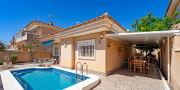 Resale - Villa - Torrevieja - Punta Prima