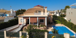 Resale - Villa - Torrevieja - Torrevieja Centro