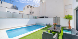 Resale - Villa - Torrevieja - Torrevieja Centro