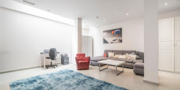 Resale - Villa - Torrevieja - Torrevieja Centro