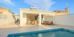 Resale - Villa - Torrevieja
