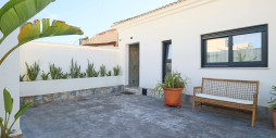 Resale - Villa - Torrevieja