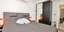 Resale - Villa - Villamartín - Las Violetas