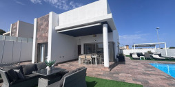 Resale - Villa - Villamartín - PAU 8