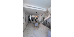 Resale - Villa - Villamartín - PAU 8