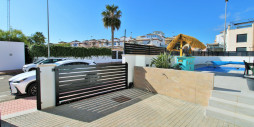 Resale - Villa - Villamartín - Villamartin