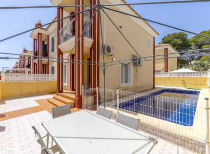 Terraced house - Återförsäljning - Orihuela Costa - 29478