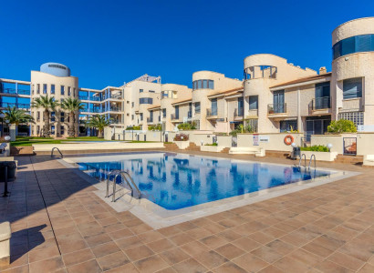 Terraced house - Återförsäljning - Orihuela Costa - Campoamor