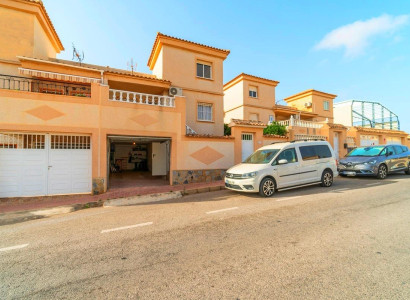 Terraced house - Återförsäljning - Torrevieja - Los altos