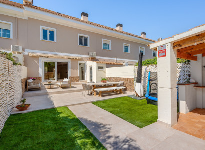 Townhouse - Resale - Alicante - Playa San Juan