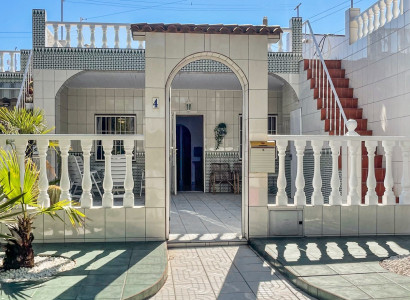 Townhouse - Resale - Torrevieja - La Siesta - El Salado -  Torreta