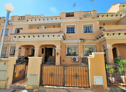 Townhouse - Resale - Villamartín - 51647