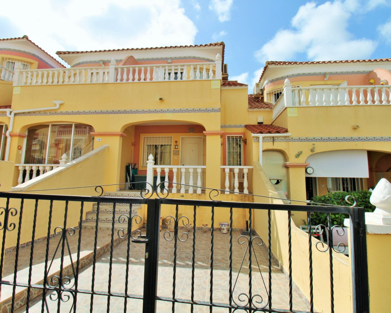 Townhouse · Resale · Villamartín · Villamartin