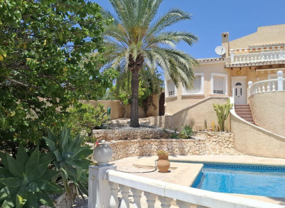Villa - Återförsäljning - Benissa - Benissa Centro