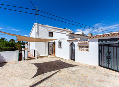 Villa - Återförsäljning - Benissa - Benissa Centro