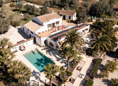 Villa - Återförsäljning - Benissa - Canor