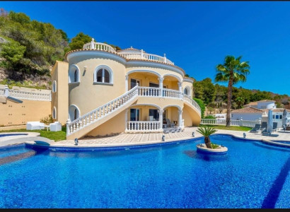 Villa - Återförsäljning - Calpe - Calpe Centro