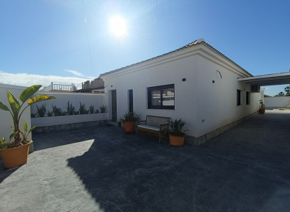 Villa - Återförsäljning - El Chaparral - 63017