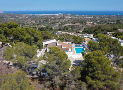 Villa - Återförsäljning - La Nucía - La Nucia Centro