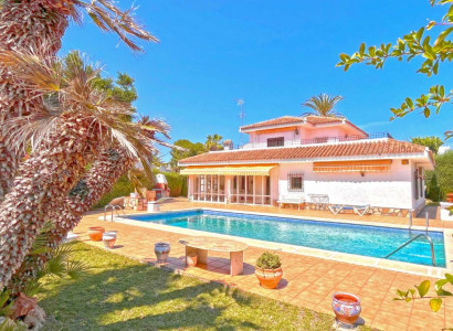 Villa - Återförsäljning - Orihuela Costa - 50285