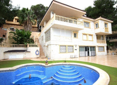 Villa - Återförsäljning - Orihuela Costa - Altos de Campoamor