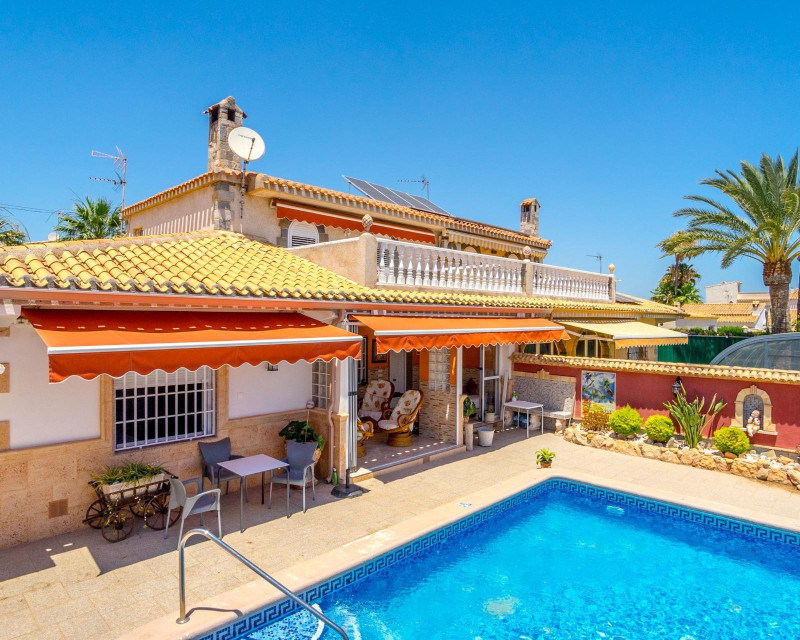 Villa · Återförsäljning · Orihuela Costa · Campoamor